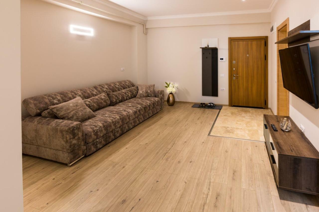 Rose Luxury Apartment 马马亚 外观 照片