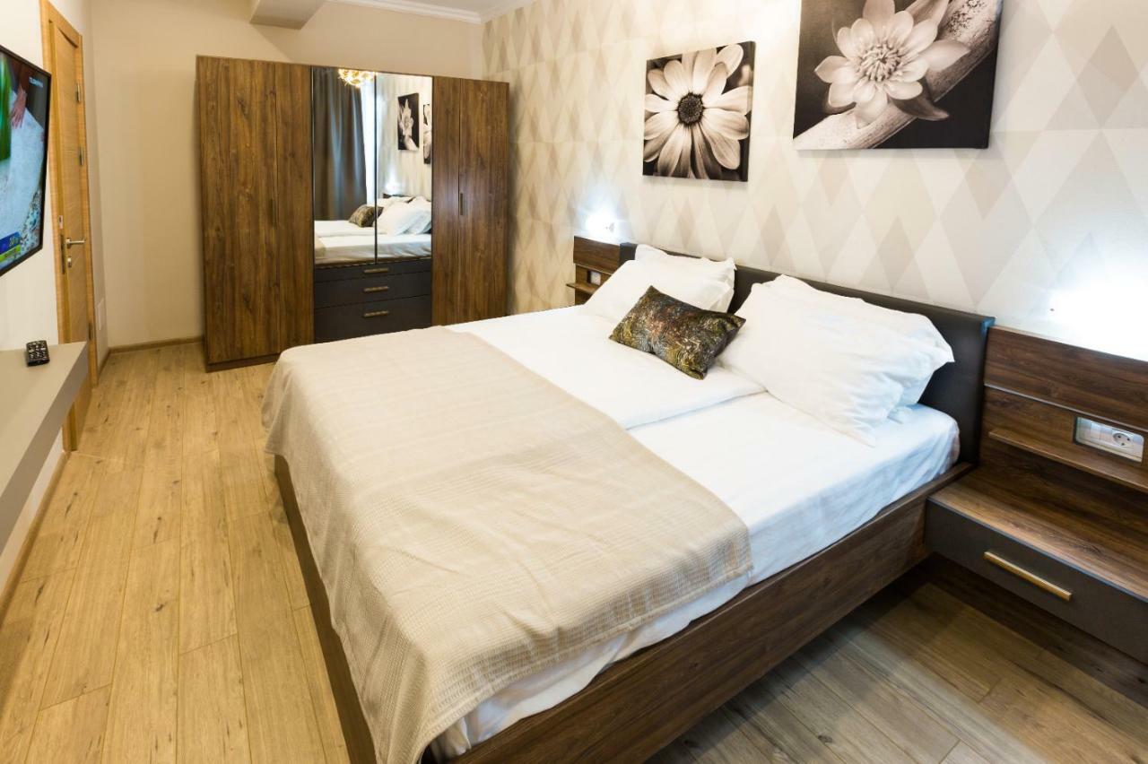 Rose Luxury Apartment 马马亚 外观 照片