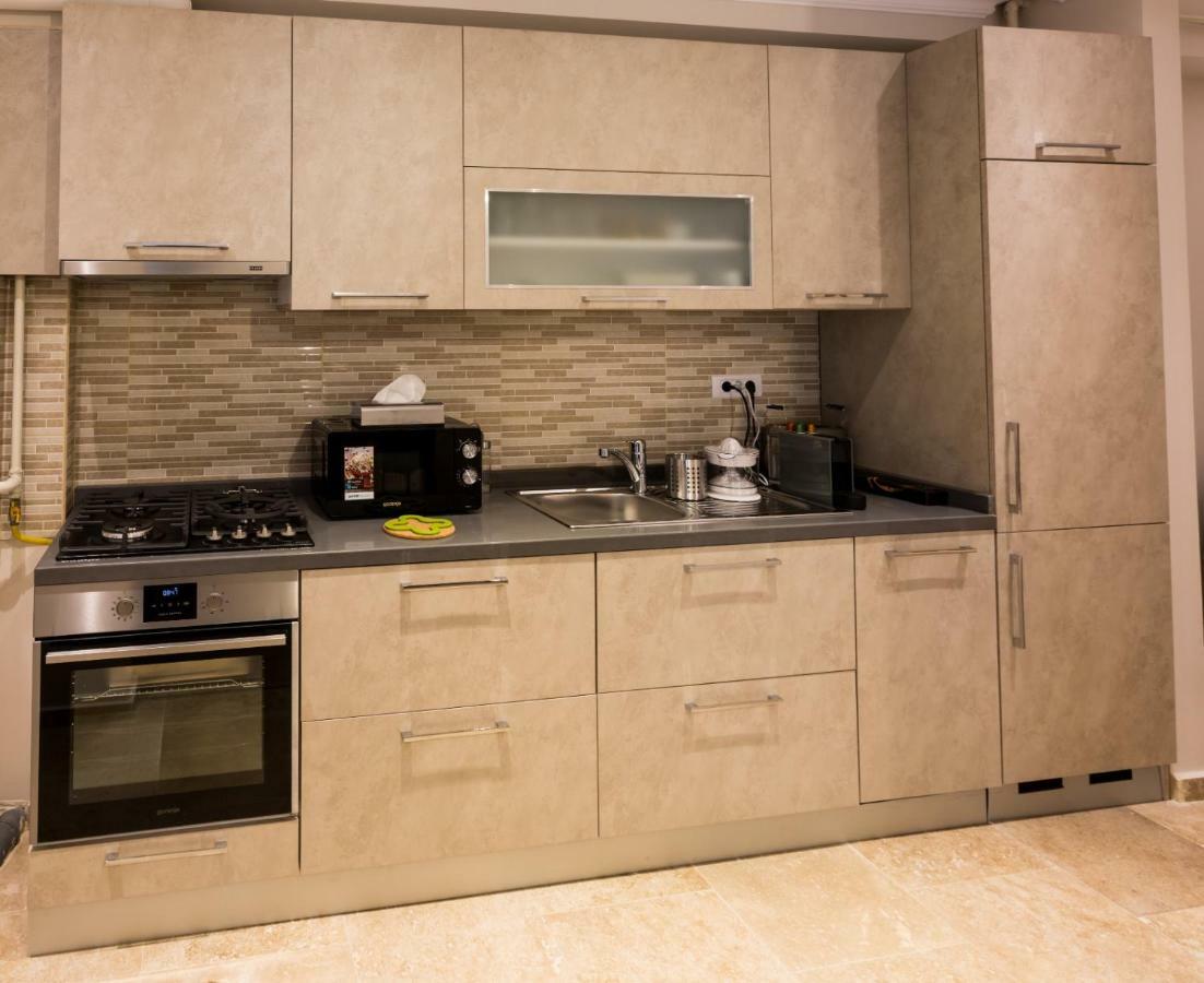 Rose Luxury Apartment 马马亚 外观 照片